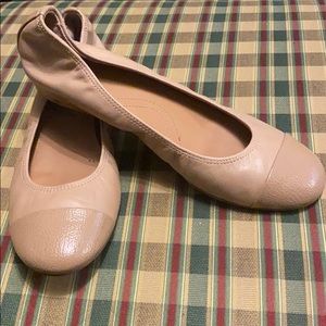 Tahari Nude/Tan Slip On Flats: 8